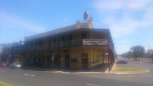 Farmers Arms Hotel - Tourism Cairns